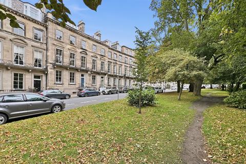 2 bedroom flat for sale, 18 1F1 Clarendon Crescent, West End, Edinburgh, EH4