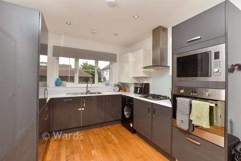 3 bedroom semi-detached house for sale, Longview Close, Faversham ME13