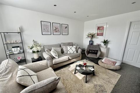 3 bedroom house for sale, Penshaw Place, Houghton Le Spring DH4