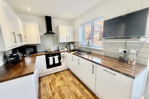 3 bedroom house for sale, Penshaw Place, Houghton Le Spring DH4