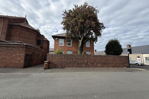 4 bedroom detached house to rent, Wilson Street, Sunderland, Tyne And Wear, SR4