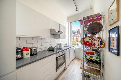 2 bedroom flat for sale, Callcott Road, London, NW6
