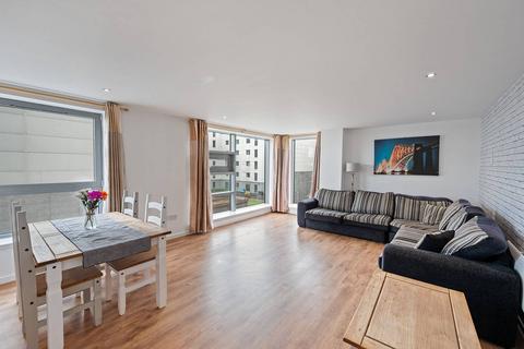 2 bedroom flat for sale, Flat 12, 5 Western Harbour View, Newhaven, Edinburgh, EH6 6PF