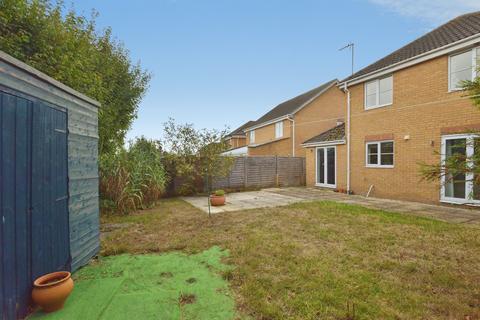 4 bedroom detached house for sale, Kingshill Drive, Deanshanger, Milton Keynes
