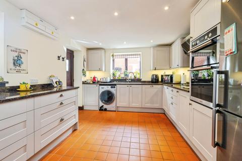 3 bedroom detached house for sale, The Grove, Newton-On-Trent, Lincoln