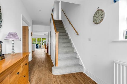 4 bedroom semi-detached house for sale, Newitt Court, Welwyn