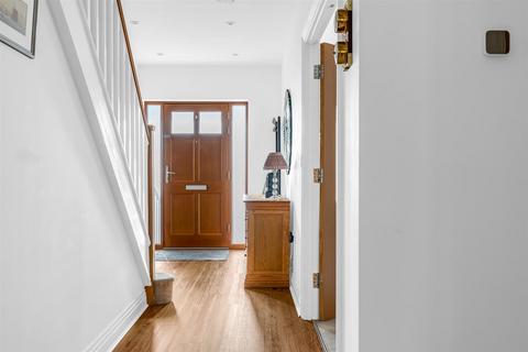 4 bedroom semi-detached house for sale, Newitt Court, Welwyn