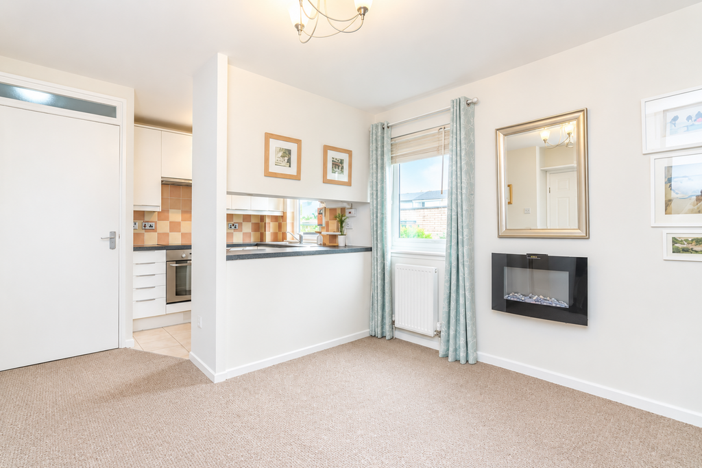 Apartment in Edinburgh - View 2