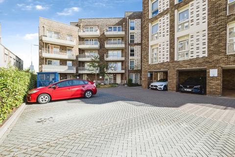 1 bedroom flat for sale, Rainham Road North, Dagenham, RM10