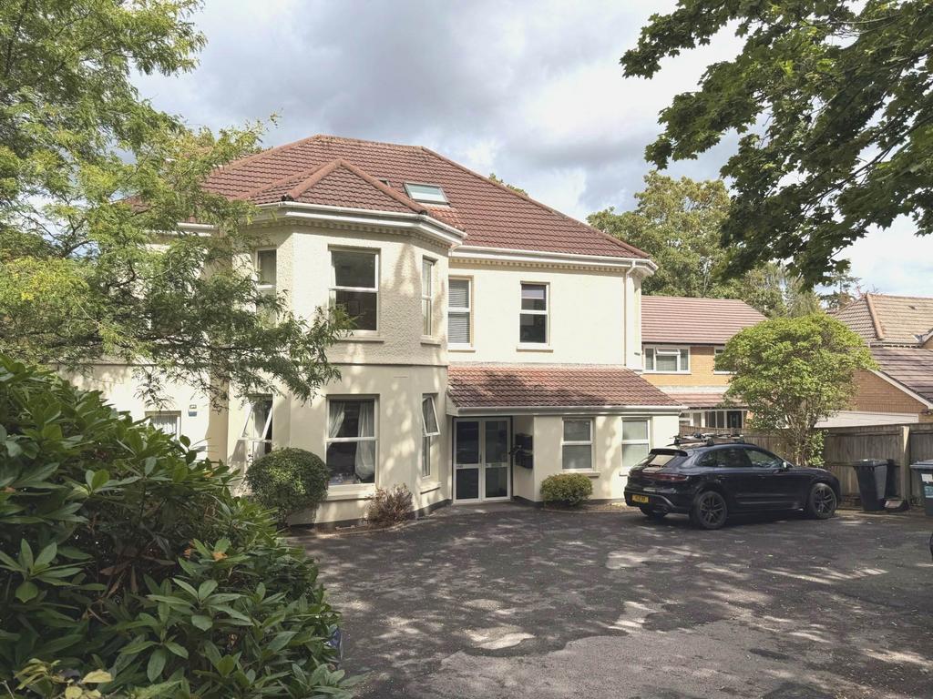 Apartment in Bournemouth