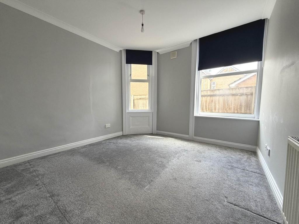 Apartment in Bournemouth - View 4