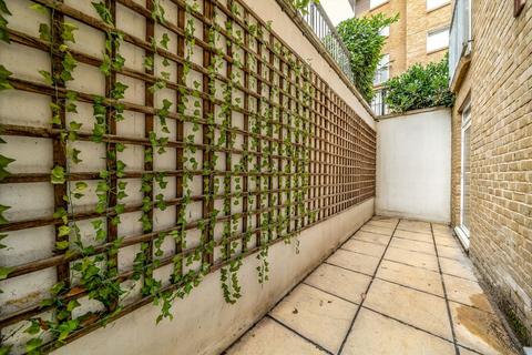 4 bedroom flat for sale, Pigott Street, London E14