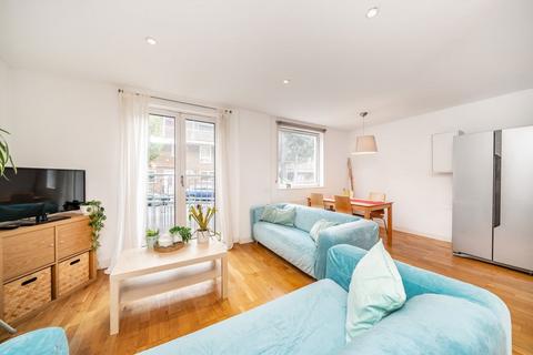 4 bedroom flat for sale, Pigott Street, London E14