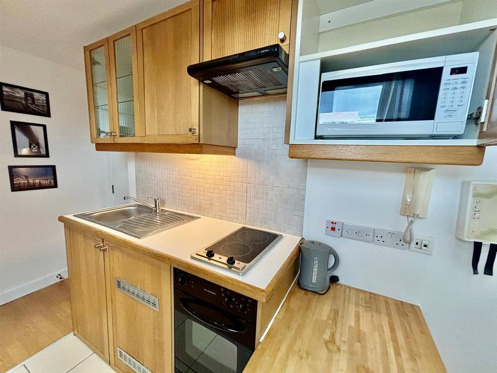 Apartment in London - View 5