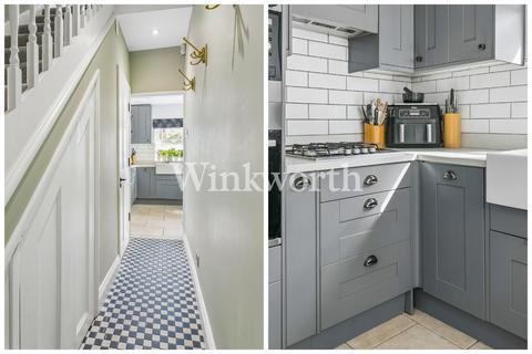 undefined, Roslyn Road, London, N15
