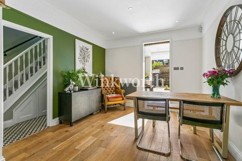 undefined, Roslyn Road, London, N15