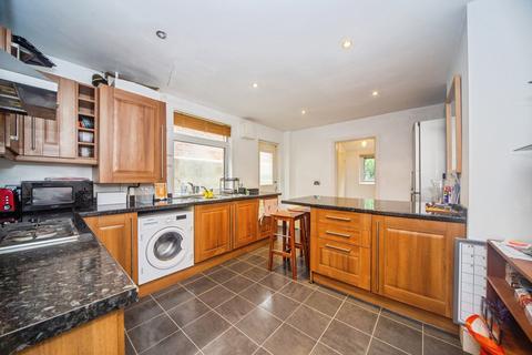 4 bedroom terraced house for sale, Osborne Road North, Portswood, Southampton, Hampshire, SO17