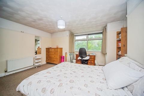 4 bedroom terraced house for sale, Osborne Road North, Portswood, Southampton, Hampshire, SO17