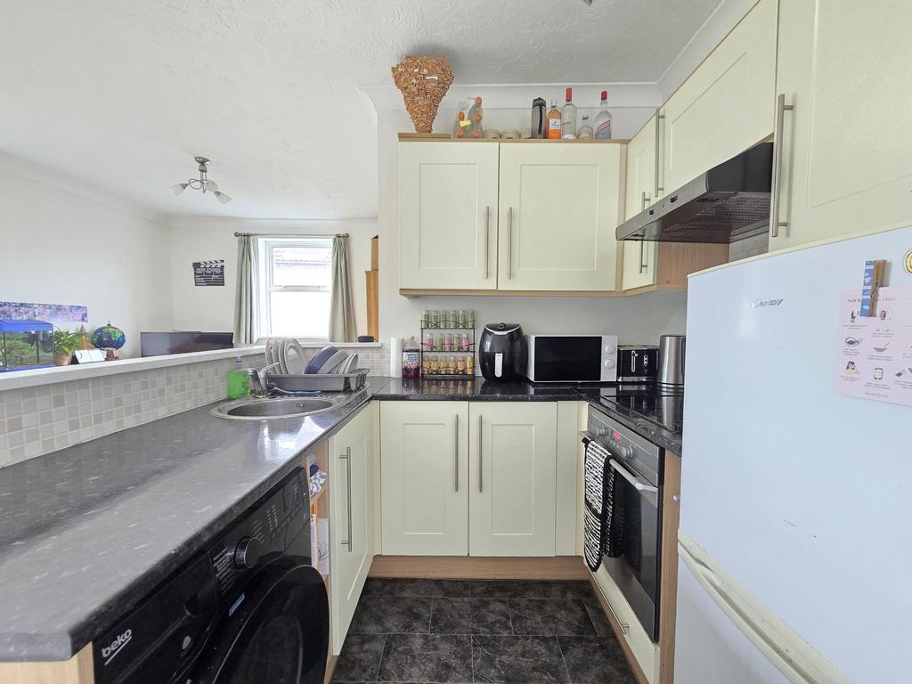 Apartment in Southampton - View 4