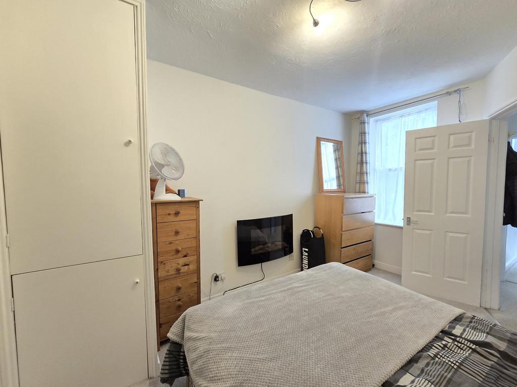 Apartment in Southampton - More