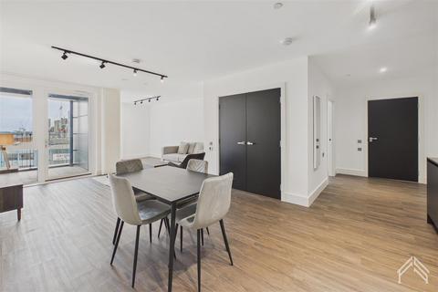 1 bedroom apartment to rent, Waterway House, North Kensington | London NW10