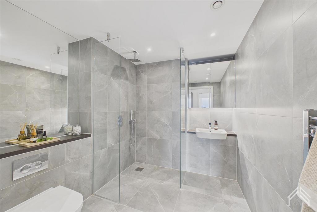 Apartment in London - More