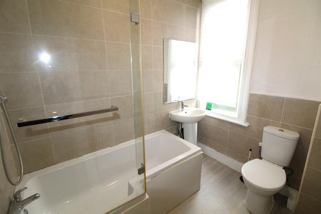 House in Leeds, West Yorkshire - More