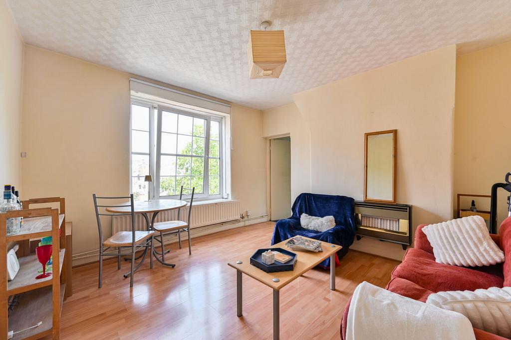 Apartment in London - View 3