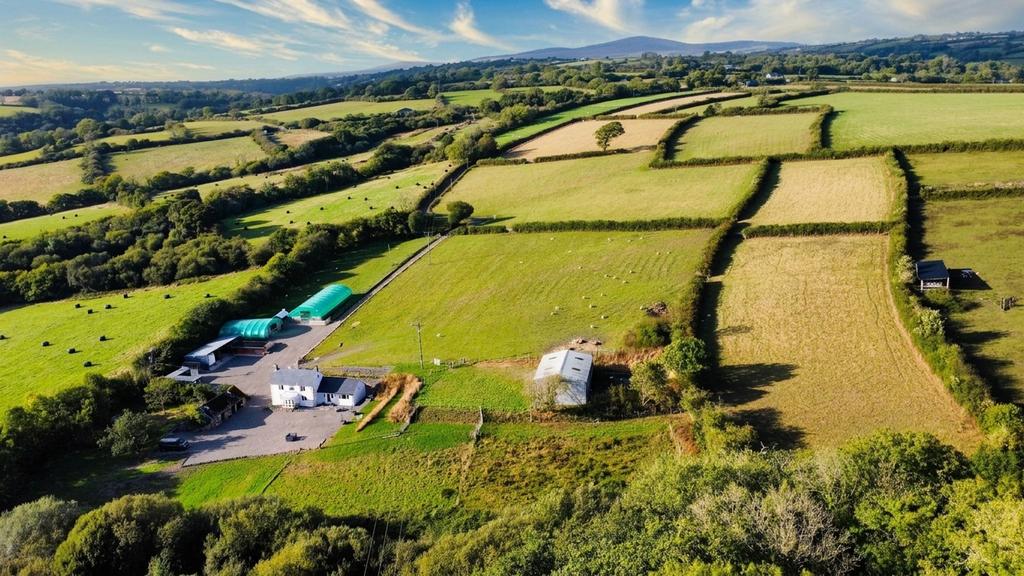 House in Clynderwen - View 2