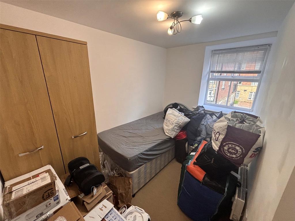 Apartment in Leeds, West Yorkshire - View 3