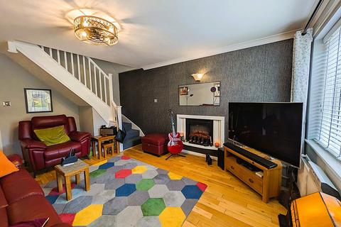 3 bedroom semi-detached house for sale, 10 Cranleigh Close, Watersheddings,  Oldham, OL4 2HZ
