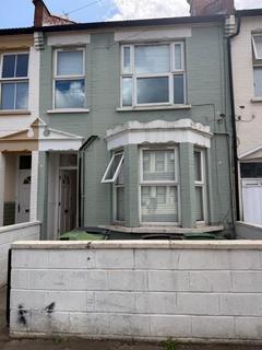 undefined, 4 Bedroom House – Beechfield Road, London N4