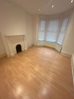 undefined, 4 Bedroom House – Beechfield Road, London N4