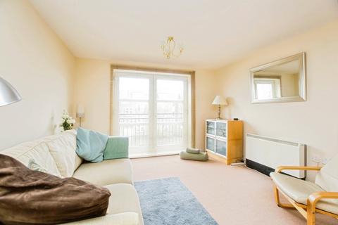 2 bedroom flat for sale, Albert Promenade, Halifax, West Yorkshire, HX3