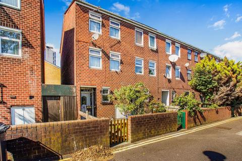 3 bedroom terraced house for sale, Carlisle Walk, London, E8