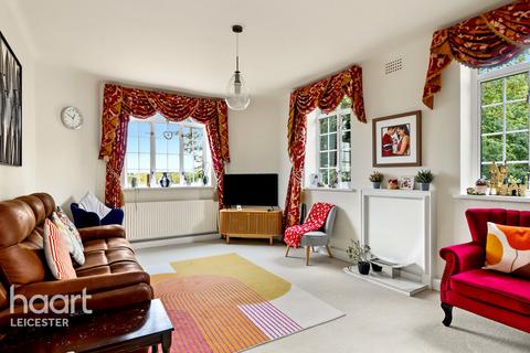 2 bedroom apartment for sale, Stoneygate Court, Leicester