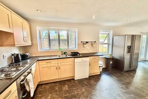4 bedroom detached house for sale, Millwood Gardens, Killay, Swansea