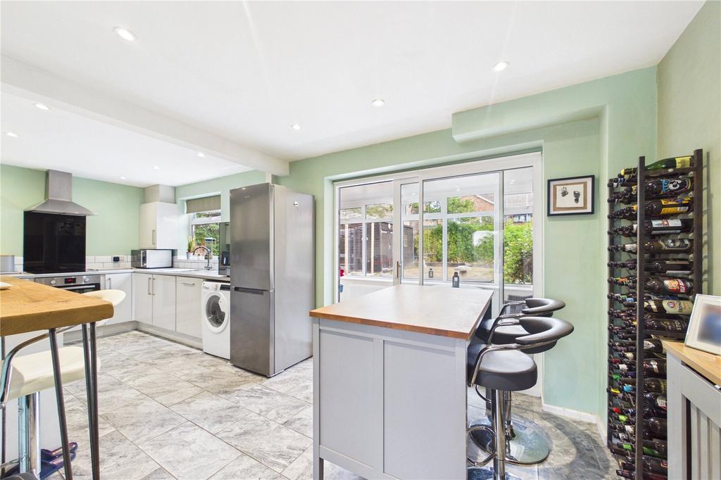 House in Reading, Garston Park, Tilehurst - View 2