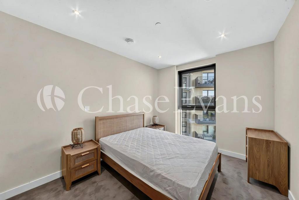 Apartment in Elephant & Castle - More