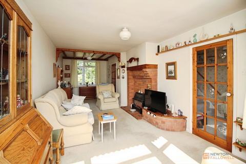 3 bedroom semi-detached house for sale, The Ringway, Queniborough, LE7