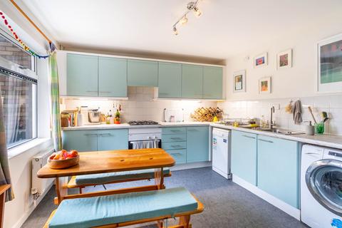 2 bedroom maisonette for sale, Albemarle Way, Cambridge, CB4