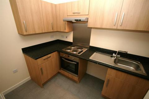 2 bedroom apartment to rent, Water Reed Grove, Walsall