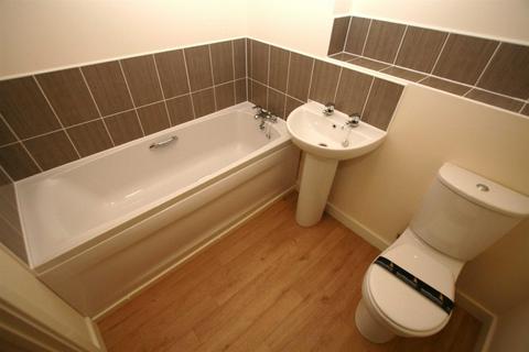 2 bedroom apartment to rent, Water Reed Grove, Walsall