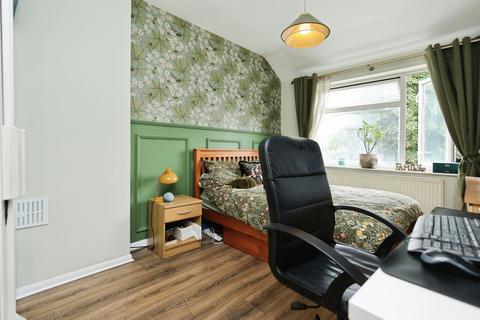 3 bedroom semi-detached house for sale, Greenfield Avenue, Cradley Heath