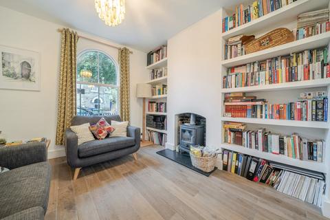 3 bedroom terraced house for sale, Fort Road, London