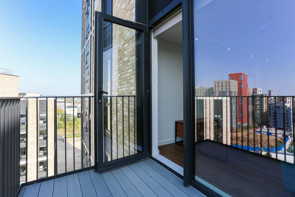 Apartment in London - More