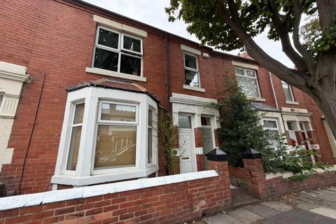 2 bedroom flat for sale, Park Crescent East, North Shields