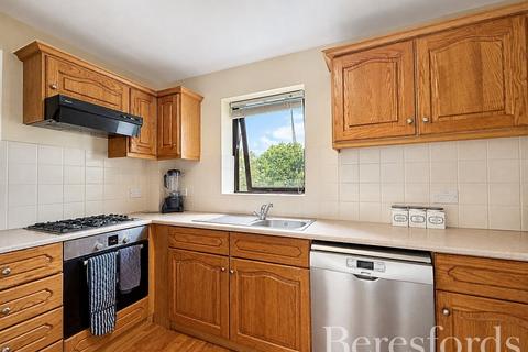 1 bedroom apartment for sale, Penny Close, Rainham, RM13