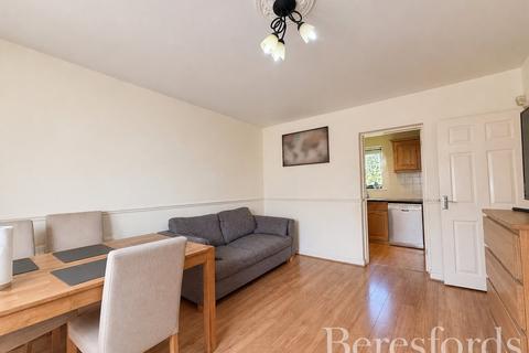 1 bedroom apartment for sale, Penny Close, Rainham, RM13