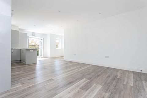 2 bedroom flat for sale, Linksfield Road, Westgate-on-Sea, Kent, CT8